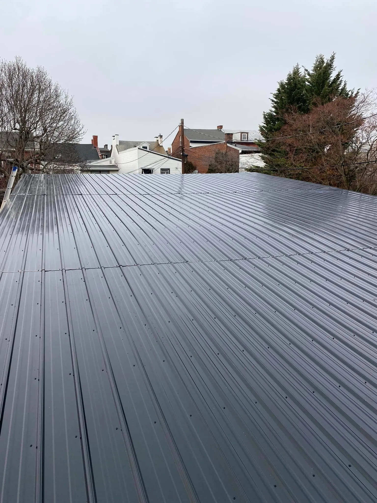 Standing-seam metal roof — Full metal roof installation